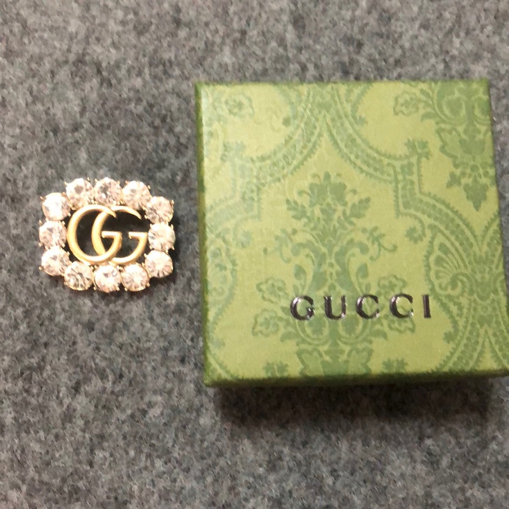 Gucci Mormont Crystal Gold Tone Brooch